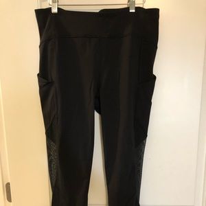 Lululemon black mesh tights with phone pocket